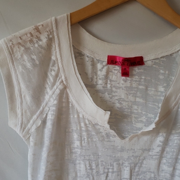 Almost Famous tee - Picture 4 of 5